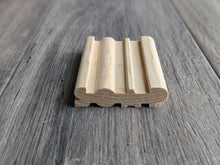 Load image into Gallery viewer, Soap Dish WOOD & MESH Soap Savers