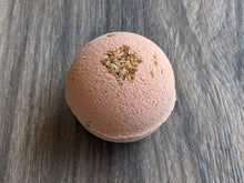Load image into Gallery viewer, BATH BOMBS - Pure Essential Oils / No Sulfates