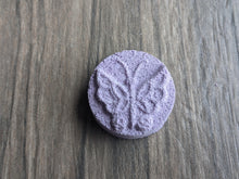Load image into Gallery viewer, Shower Steamers - 3 Scents