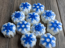 Load image into Gallery viewer, Snowflake Soap Wintergreen CHRISTMAS