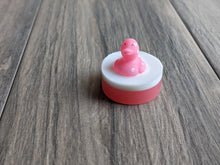 Load image into Gallery viewer, VALENTINE&#39;S Mini Heart Ducks Rubber Duck Kids Soap