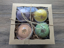 Load image into Gallery viewer, BATH BOMBS - Pure Essential Oils / No Sulfates