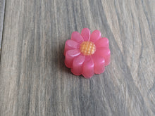 Load image into Gallery viewer, DAISY SOAP - Pink, White or Yellow Multiple Scent Options